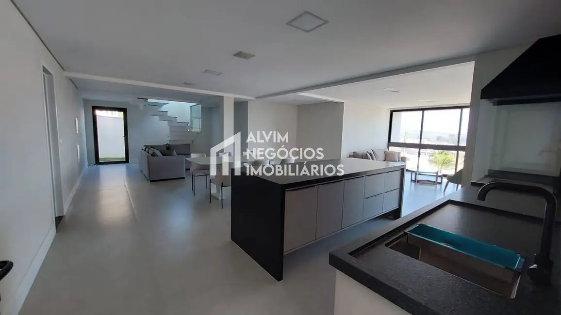 Foto 9 de Sobrado com 5 quartos à venda, 540m2 em Sao Jose Dos Campos - SP