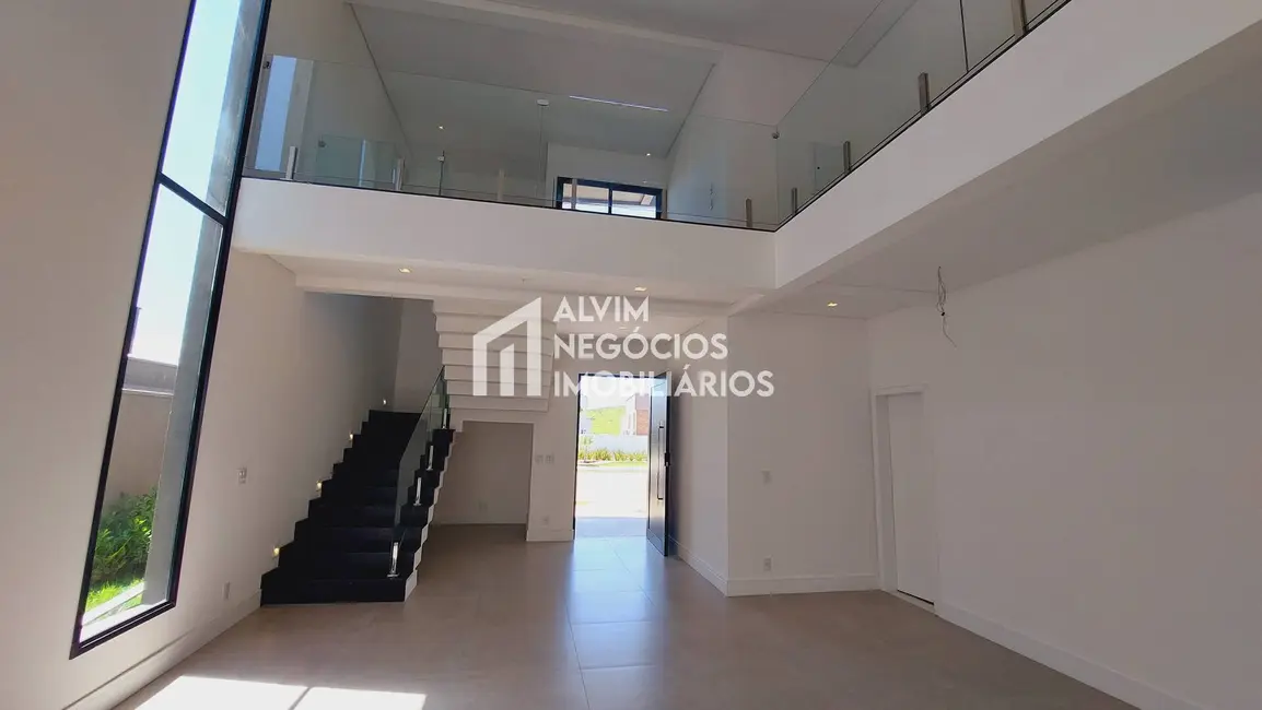 Foto 6 de Sobrado com 3 quartos à venda, 500m2 em Sao Jose Dos Campos - SP