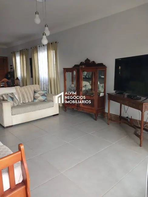 Foto 7 de Casa com 3 quartos à venda, 319m2 em Sao Jose Dos Campos - SP