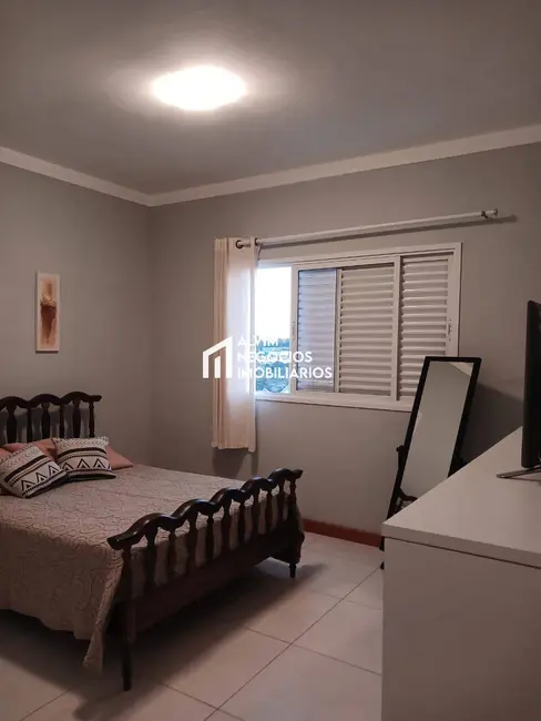 Foto 6 de Casa com 3 quartos à venda, 319m2 em Sao Jose Dos Campos - SP