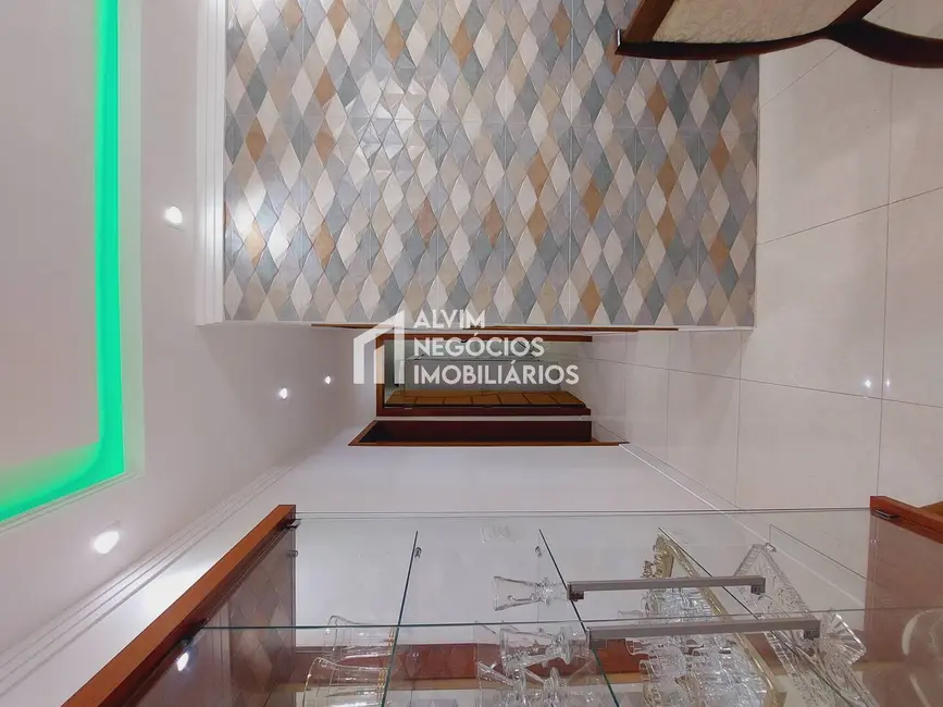 Foto 7 de Casa com 4 quartos à venda, 137m2 em Sao Jose Dos Campos - SP