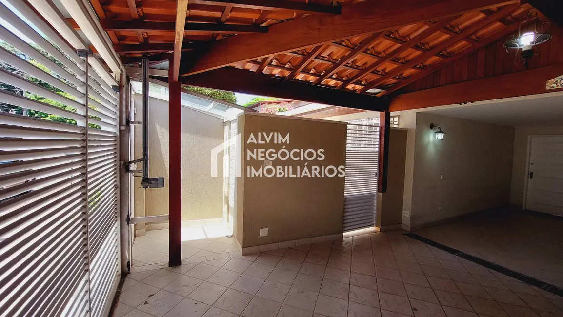 Foto 4 de Sobrado com 3 quartos à venda, 262m2 em Sao Jose Dos Campos - SP