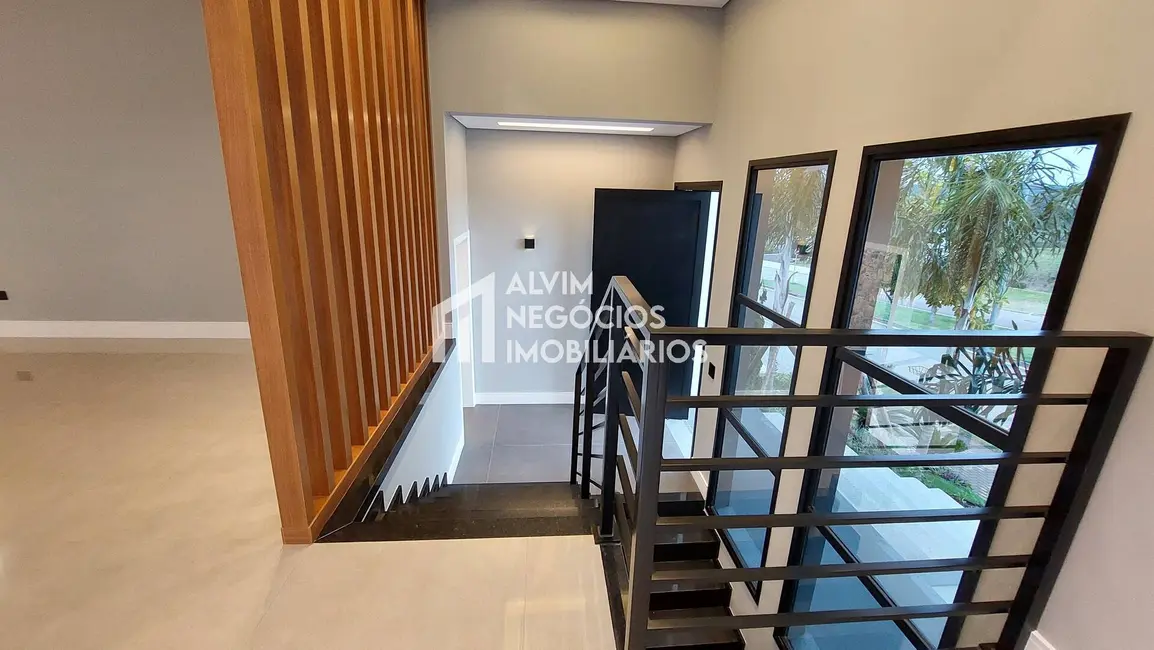 Foto 5 de Casa com 3 quartos à venda, 290m2 em Sao Jose Dos Campos - SP