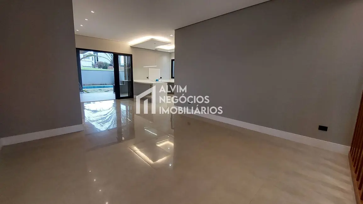 Foto 3 de Casa com 3 quartos à venda, 290m2 em Sao Jose Dos Campos - SP