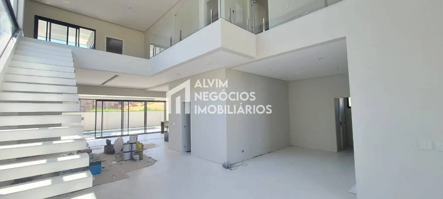 Foto 8 de Sobrado com 5 quartos à venda, 430m2 em Sao Jose Dos Campos - SP