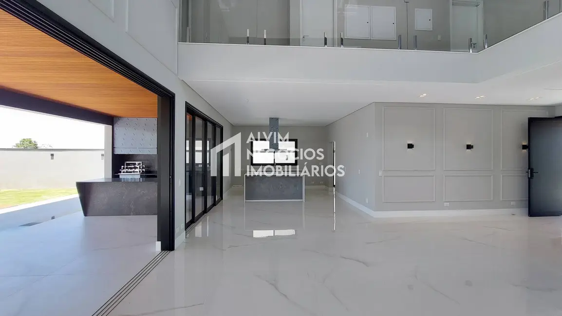 Foto 2 de Sobrado com 4 quartos à venda, 400m2 em Sao Jose Dos Campos - SP