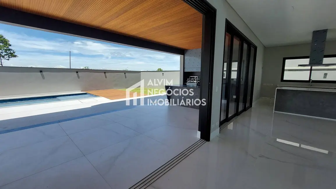 Foto 3 de Sobrado com 4 quartos à venda, 400m2 em Sao Jose Dos Campos - SP