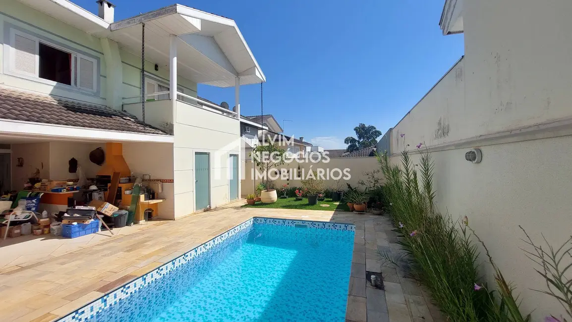 Foto 5 de Sobrado com 5 quartos à venda, 314m2 em Sao Jose Dos Campos - SP