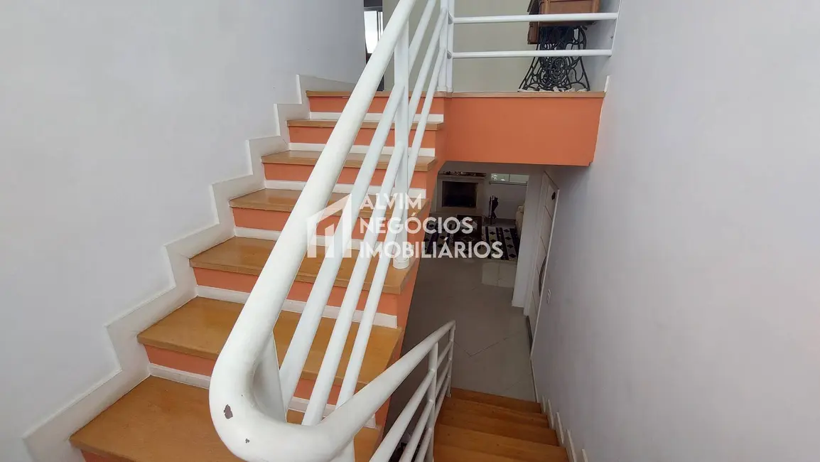 Foto 7 de Sobrado com 5 quartos à venda, 314m2 em Sao Jose Dos Campos - SP