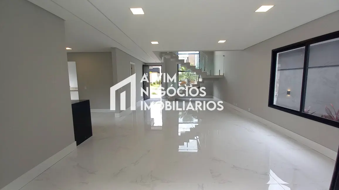 Foto 5 de Sobrado com 3 quartos à venda, 350m2 em Sao Jose Dos Campos - SP