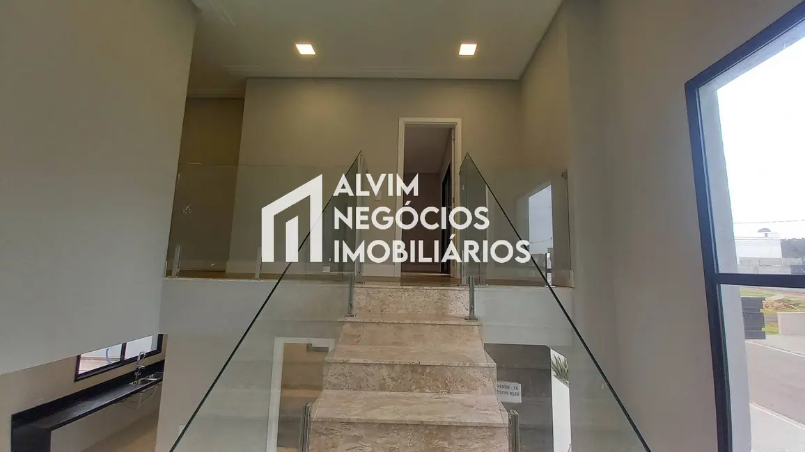 Foto 4 de Sobrado com 3 quartos à venda, 350m2 em Sao Jose Dos Campos - SP