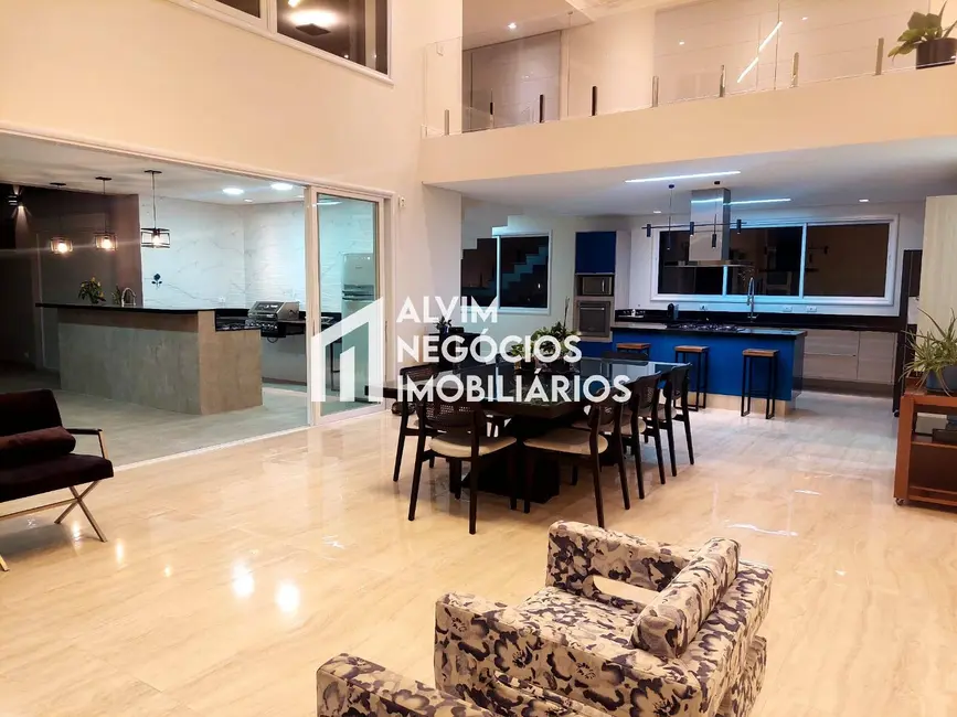 Foto 1 de Sobrado com 4 quartos à venda, 500m2 em Sao Jose Dos Campos - SP