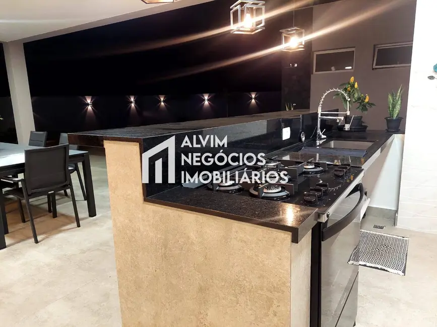 Foto 9 de Sobrado com 4 quartos à venda, 500m2 em Sao Jose Dos Campos - SP