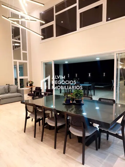 Foto 6 de Sobrado com 4 quartos à venda, 500m2 em Sao Jose Dos Campos - SP