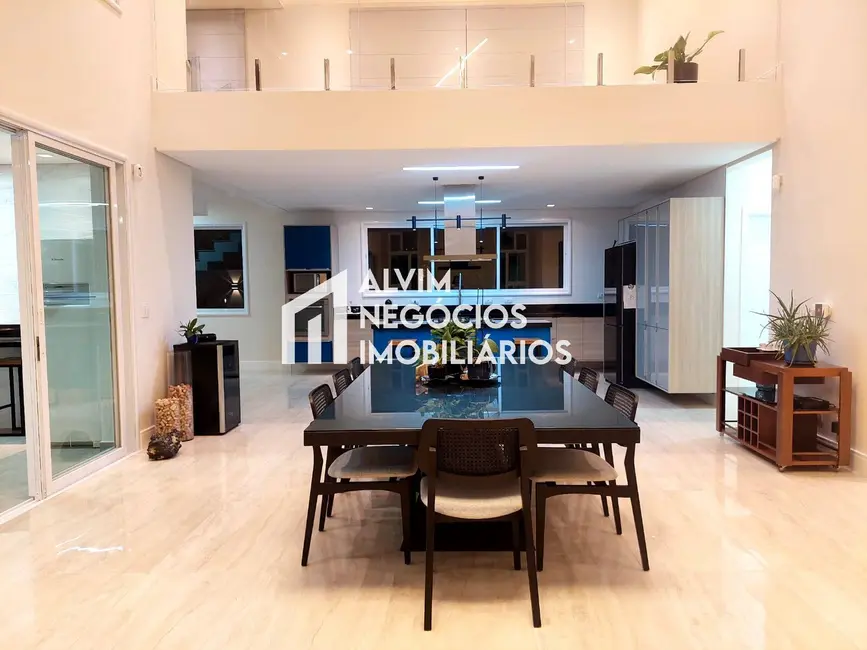 Foto 4 de Sobrado com 4 quartos à venda, 500m2 em Sao Jose Dos Campos - SP