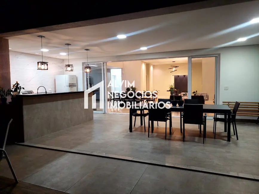 Foto 5 de Sobrado com 4 quartos à venda, 500m2 em Sao Jose Dos Campos - SP