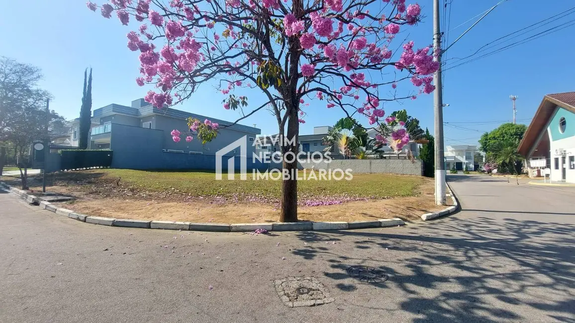 Foto 1 de Terreno / Lote à venda, 372m2 em Jardim Califórnia, Jacarei - SP