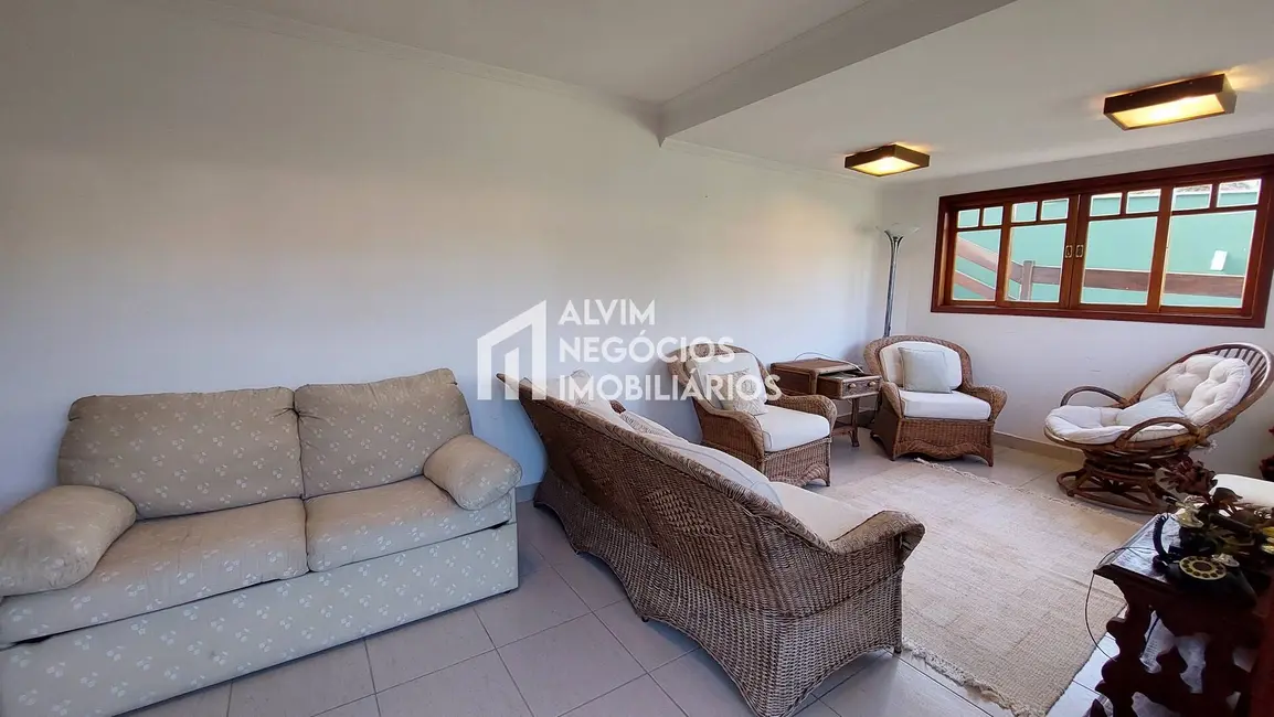 Foto 4 de Sobrado com 3 quartos à venda, 240m2 em Sao Jose Dos Campos - SP