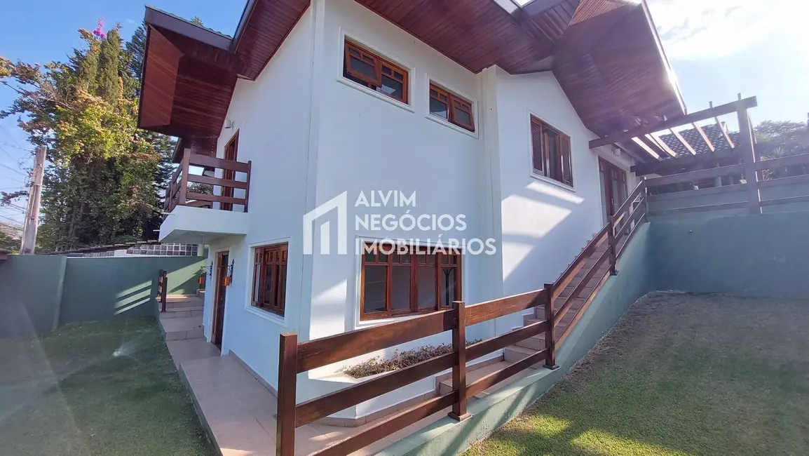 Foto 1 de Sobrado com 3 quartos à venda, 240m2 em Sao Jose Dos Campos - SP