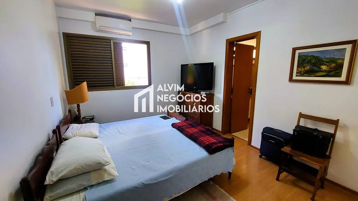 Apartamento com 4 quartos à venda, 285m2 em Sao Jose Dos Campos - SP - imagem 5 Foto 5 de Apartamento com 4 quartos à venda, 285m2 em Sao Jose Dos Campos - SP