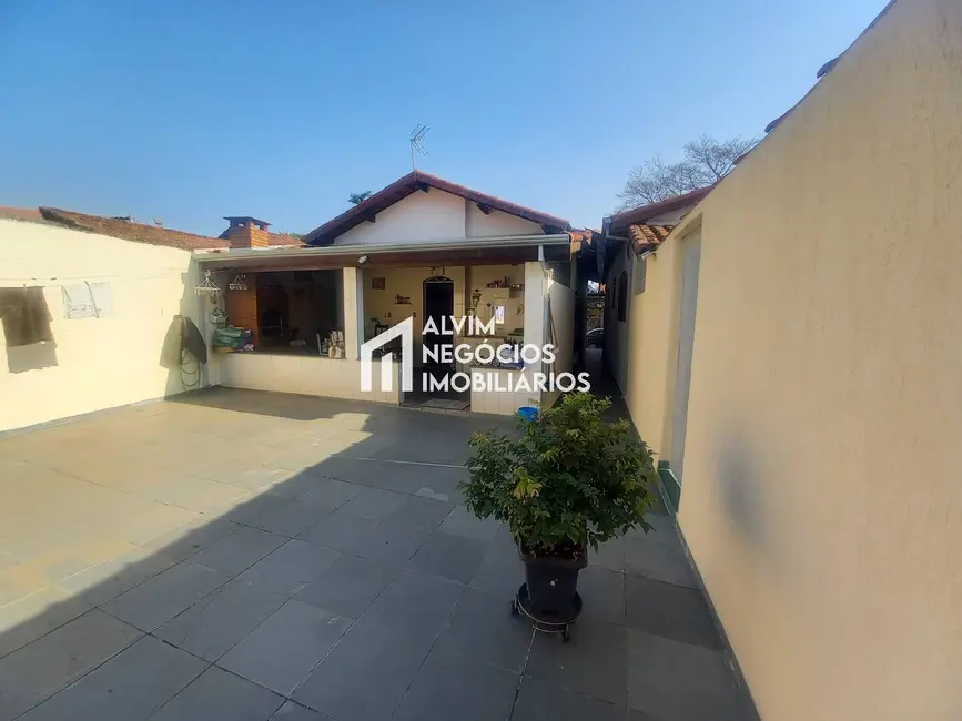 Foto 2 de Casa com 6 quartos à venda, 461m2 em Sao Jose Dos Campos - SP