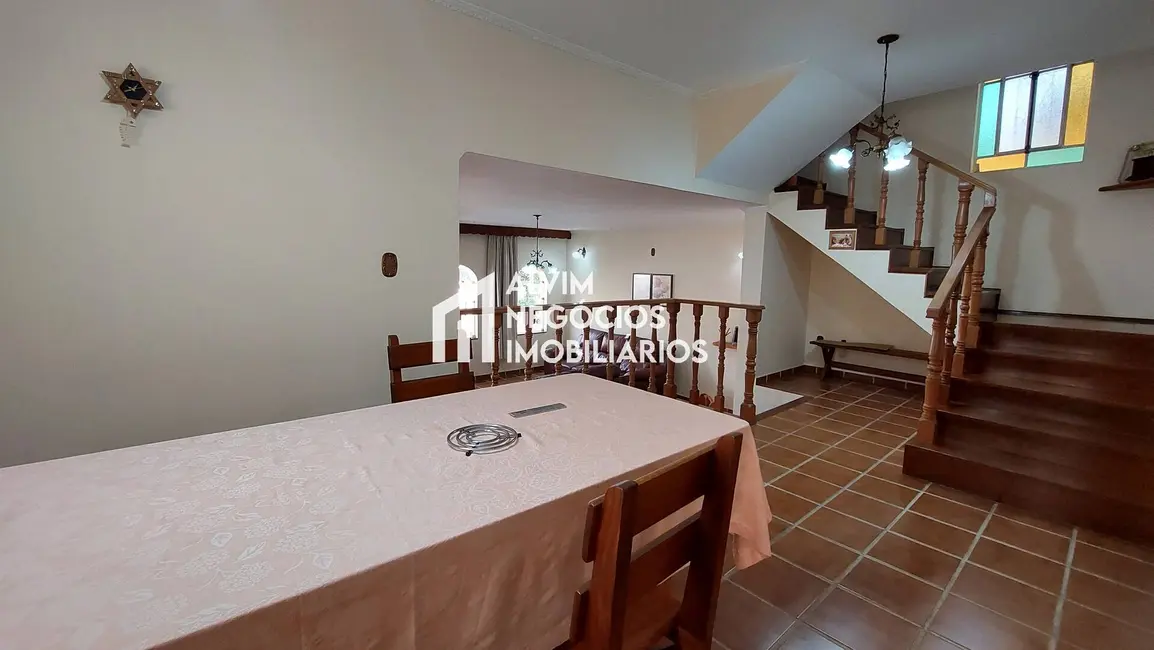 Foto 6 de Sobrado com 4 quartos à venda, 270m2 em Sao Jose Dos Campos - SP