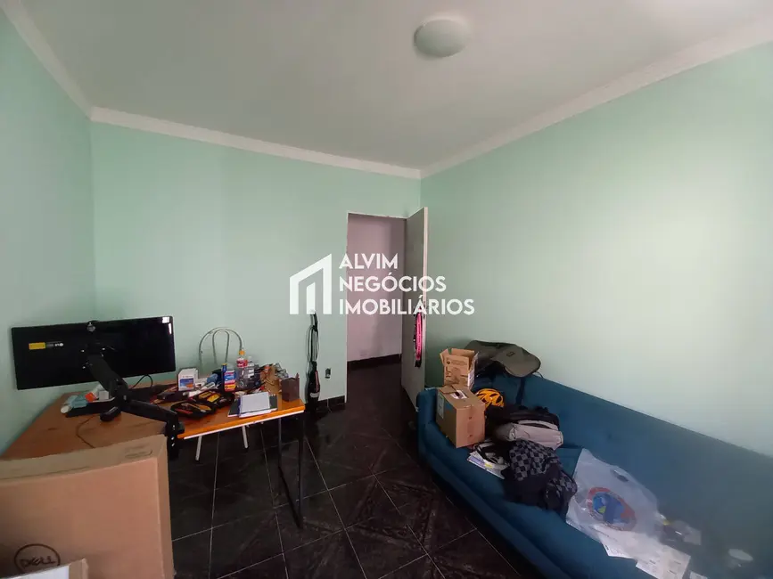 Casa com 3 quartos à venda, 350m2 em Sao Jose Dos Campos - SP - imagem 7 Foto 7 de Casa com 3 quartos à venda, 350m2 em Sao Jose Dos Campos - SP