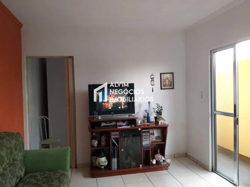 Foto 2 de Casa com 3 quartos à venda, 125m2 em Sao Jose Dos Campos - SP