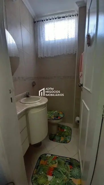 Apartamento com 3 quartos à venda e para alugar, 120m2 em Sao Jose Dos Campos - SP - imagem 4 Foto 4 de Apartamento com 3 quartos à venda e para alugar, 120m2 em Sao Jose Dos Campos - SP