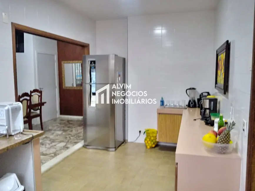 Foto 5 de Casa com 4 quartos à venda, 900m2 em Sao Jose Dos Campos - SP