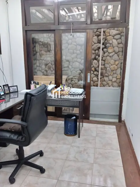 Foto 4 de Casa com 4 quartos à venda, 900m2 em Sao Jose Dos Campos - SP