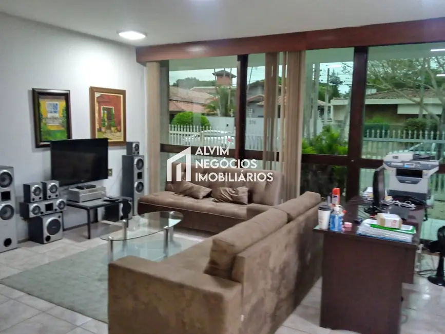Foto 2 de Casa com 4 quartos à venda, 900m2 em Sao Jose Dos Campos - SP
