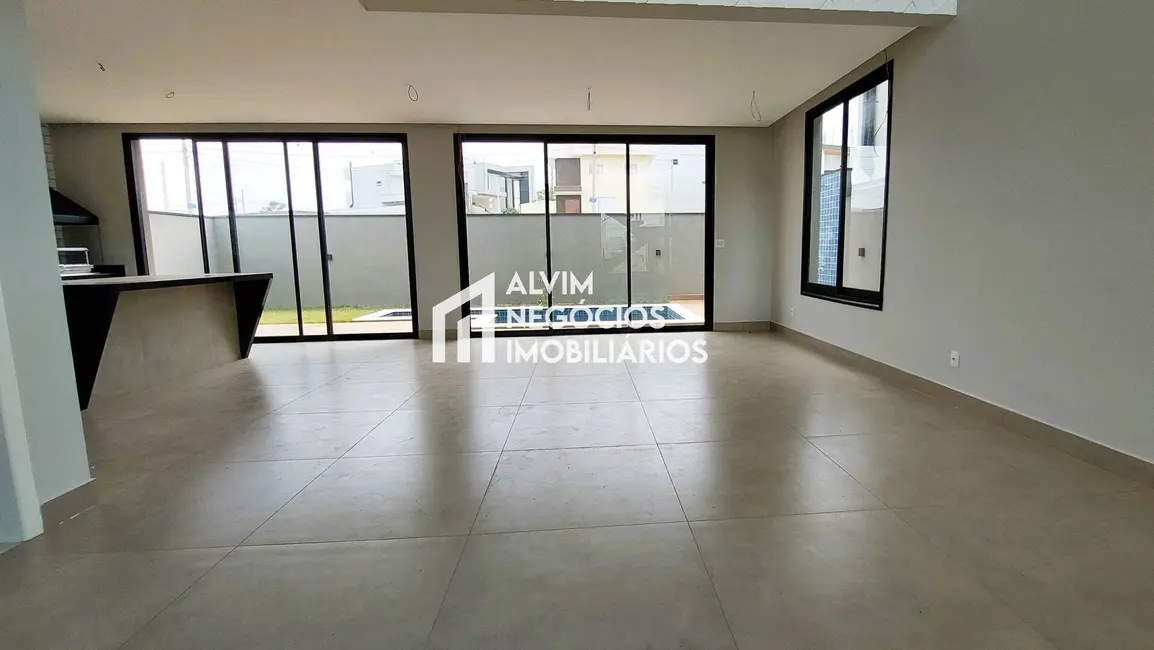 Foto 5 de Sobrado com 3 quartos à venda, 250m2 em Sao Jose Dos Campos - SP