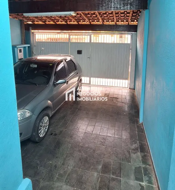 Casa com 3 quartos à venda, 52m2 em Sao Jose Dos Campos - SP - imagem 3 Foto 3 de Casa com 3 quartos à venda, 52m2 em Sao Jose Dos Campos - SP