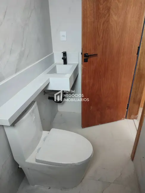Foto 1 de Casa com 3 quartos à venda, 150m2 em Parque Residencial Itapeti, Mogi Das Cruzes - SP