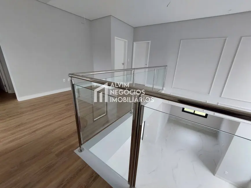 Foto 7 de Sobrado com 4 quartos à venda, 354m2 em Sao Jose Dos Campos - SP