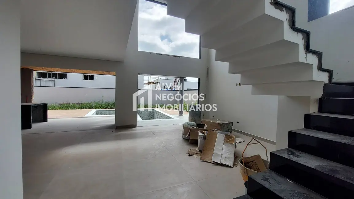 Foto 2 de Sobrado com 4 quartos à venda, 280m2 em Sao Jose Dos Campos - SP