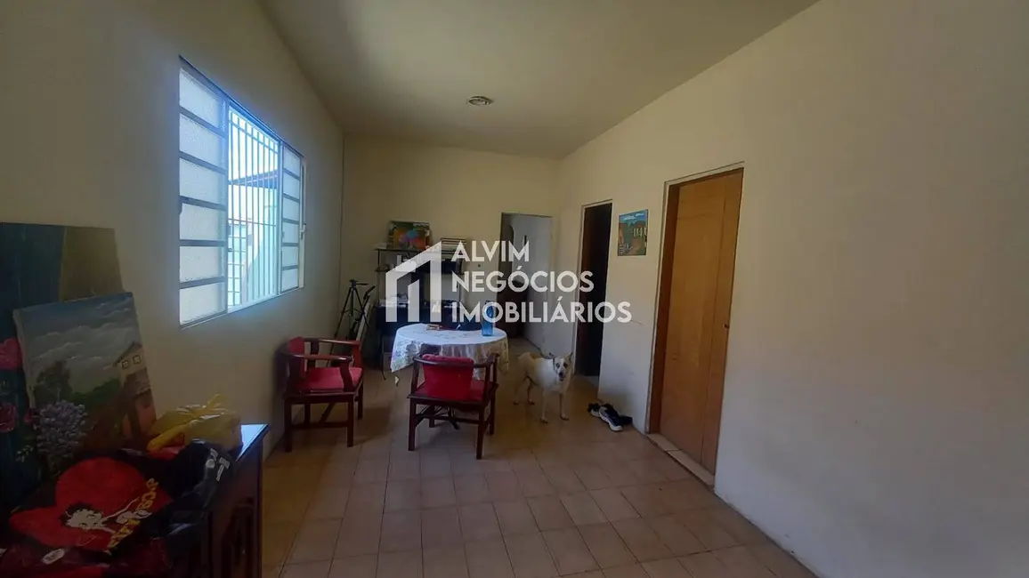 Foto 4 de Casa com 3 quartos à venda, 300m2 em Sao Jose Dos Campos - SP