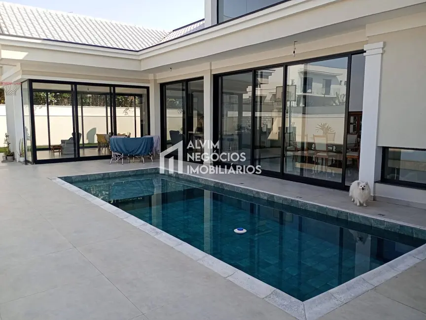 Foto 9 de Sobrado com 4 quartos à venda, 700m2 em Sao Jose Dos Campos - SP