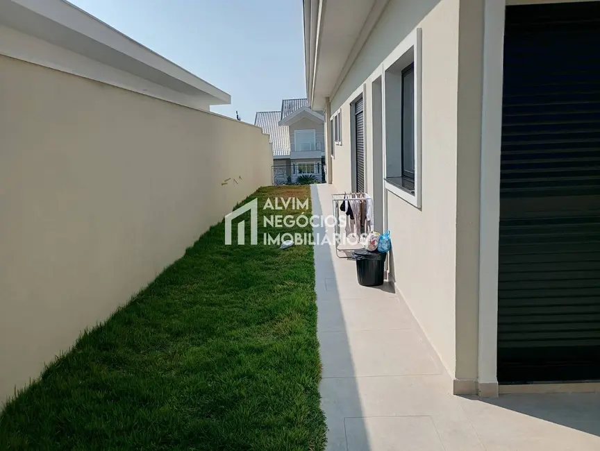 Foto 8 de Sobrado com 4 quartos à venda, 700m2 em Sao Jose Dos Campos - SP