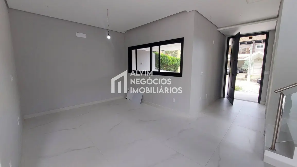 Foto 3 de Sobrado com 4 quartos à venda, 349m2 em Sao Jose Dos Campos - SP