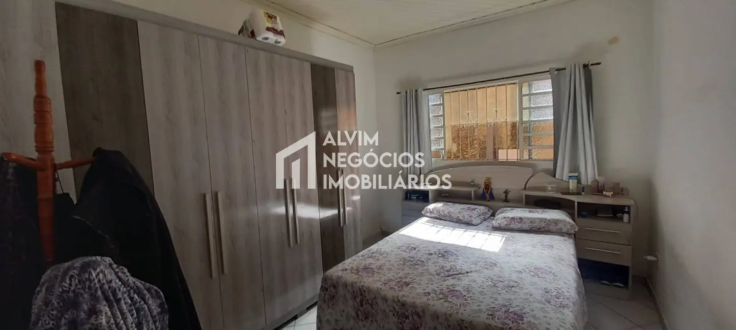 Casa com 3 quartos à venda, 385m2 em Sao Jose Dos Campos - SP - imagem 5 Foto 5 de Casa com 3 quartos à venda, 385m2 em Sao Jose Dos Campos - SP