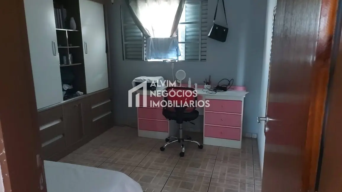 Foto 6 de Casa com 4 quartos à venda, 138m2 em Sao Jose Dos Campos - SP