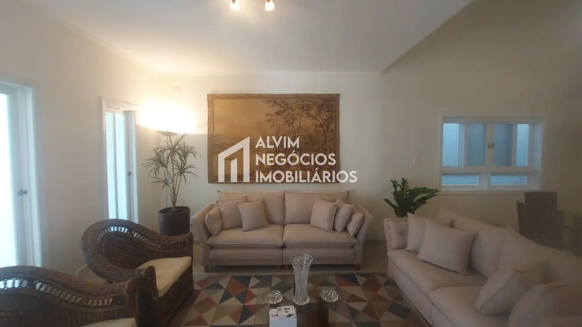 Foto 9 de Sobrado com 5 quartos à venda, 327m2 em Sao Jose Dos Campos - SP