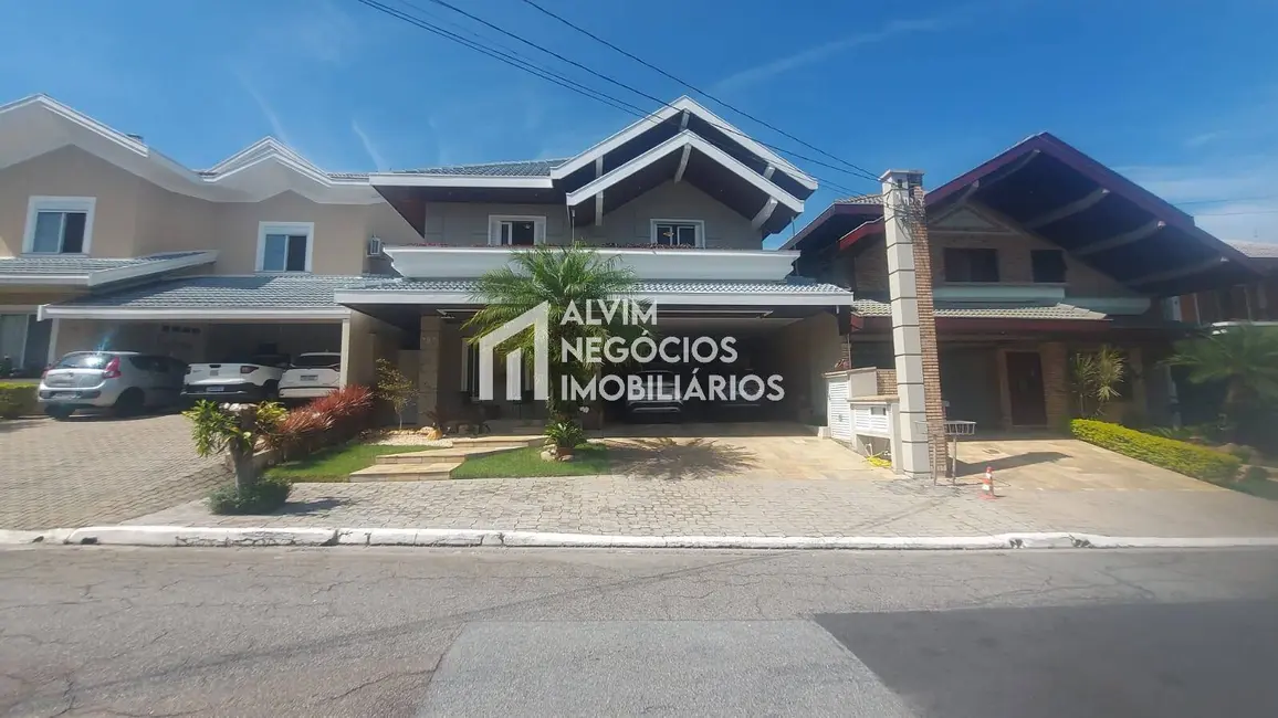 Foto 2 de Sobrado com 5 quartos à venda, 327m2 em Sao Jose Dos Campos - SP