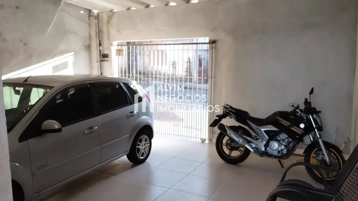 Foto 2 de Casa com 2 quartos à venda, 117m2 em Sao Jose Dos Campos - SP