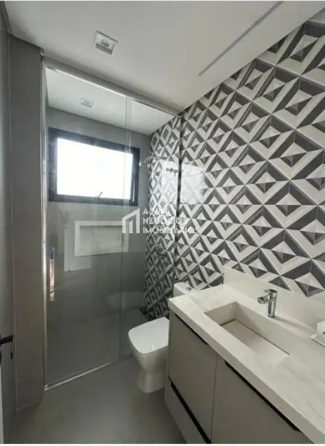 Foto 4 de Sobrado com 3 quartos à venda, 283m2 em Sao Jose Dos Campos - SP