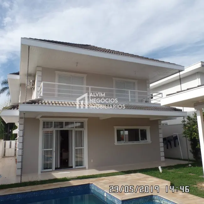 Sobrado com 4 quartos à venda, 320m2 em Sao Jose Dos Campos - SP - imagem 2 Foto 2 de Sobrado com 4 quartos à venda, 320m2 em Sao Jose Dos Campos - SP