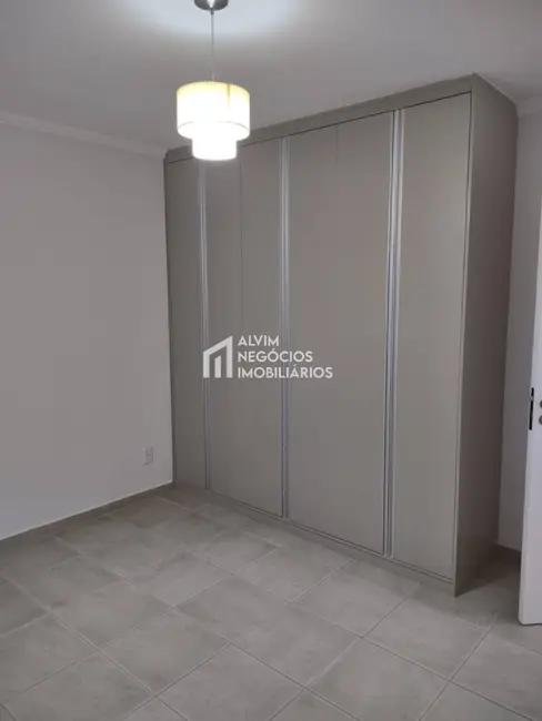 Sobrado com 4 quartos à venda, 320m2 em Sao Jose Dos Campos - SP - imagem 4 Foto 4 de Sobrado com 4 quartos à venda, 320m2 em Sao Jose Dos Campos - SP