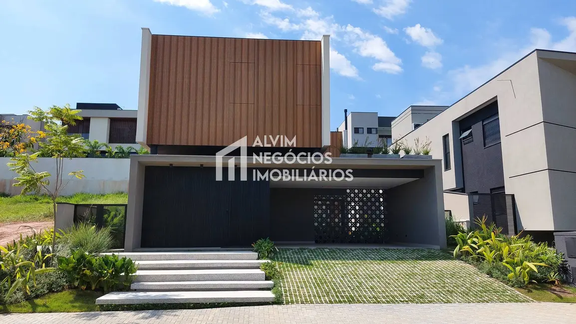 Foto 1 de Sobrado com 4 quartos à venda, 390m2 em Sao Jose Dos Campos - SP